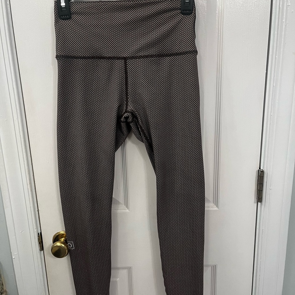 Fleo Herringbone Patterned Leggings - image 1